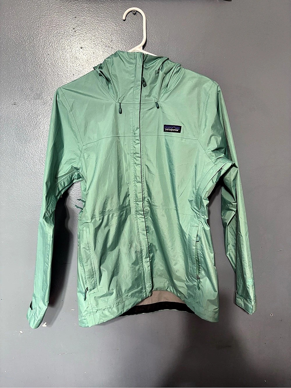 Patagonia Torrentshell 3L Rain Jacket Women's Sage Green Jacket XS
